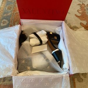 Valentino black studded heels *BRAND NEW, NEVER WORN, STILL IN BOX*